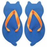 chinelo de gatinho azul com formato de gato