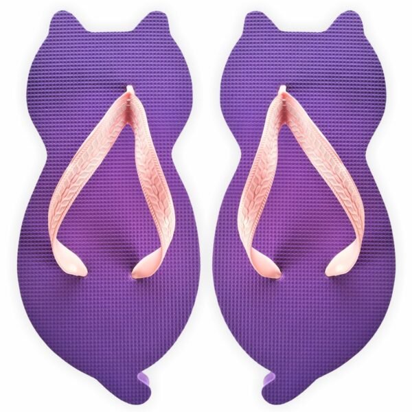 chinelo de gatinho lilás com formato de gato
