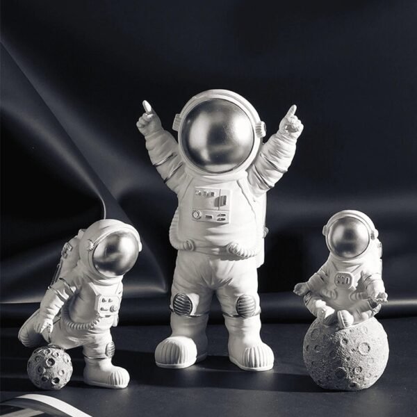 3 Astronautas para Decoração Kit com 3 Peças