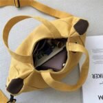 Bolsa com Formato de Banana Fofa