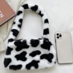 Bolsa de Vaca em Pelúcia com Alça Macio Fofo Estilo Kawaii Japonês