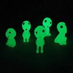 10 Elfos Kodama Miniaturas que Brilham no Escuro Para Decoração de Jardins, Plantas e Casas Luminosos e Fluorescentes