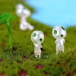 10 Elfos Kodama Miniaturas que Brilham no Escuro Para Decoração de Jardins, Plantas e Casas Luminosos e Fluorescentes